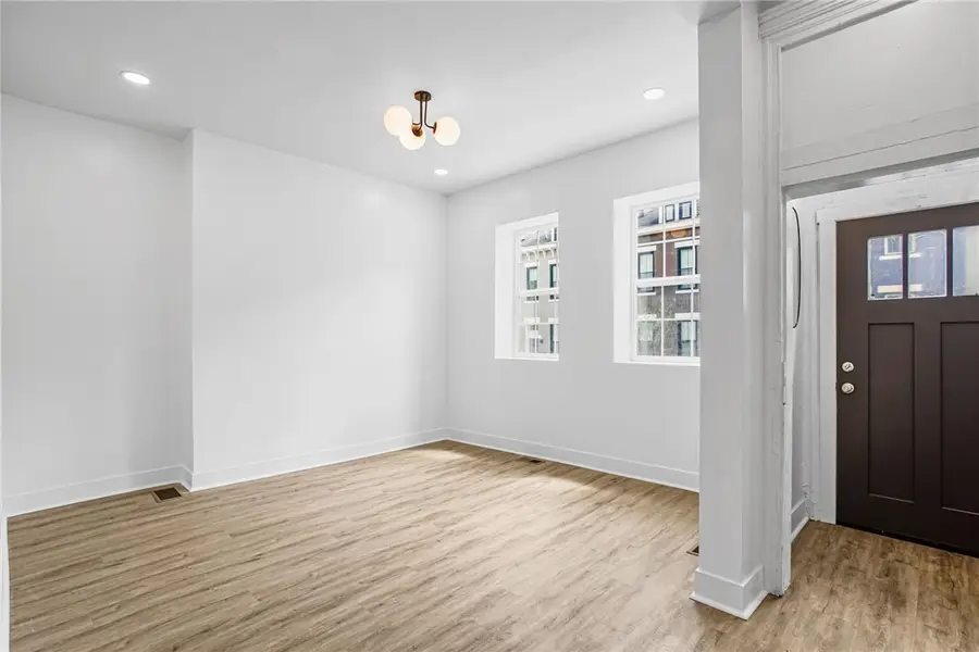 2013 Forbes Ave, Pittsburgh, PA 15219 - #2