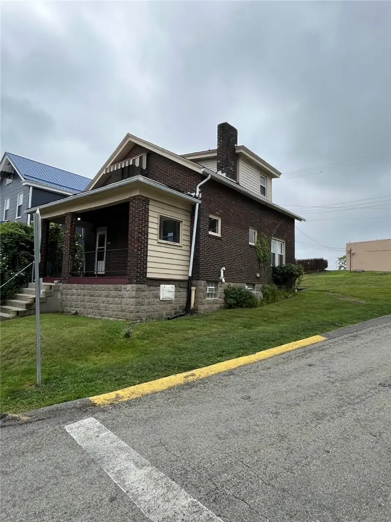 2381 E. Beckert, Pittsburgh, PA 15212 - #2