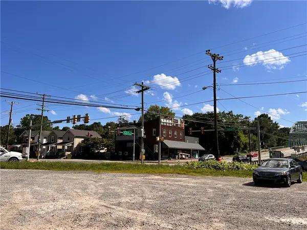 1208 Lincoln St, Vandergrift, PA 15690