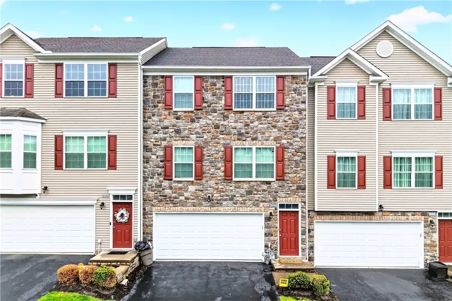 683 Freedom Dr, Carnegie, PA 15106 - #2