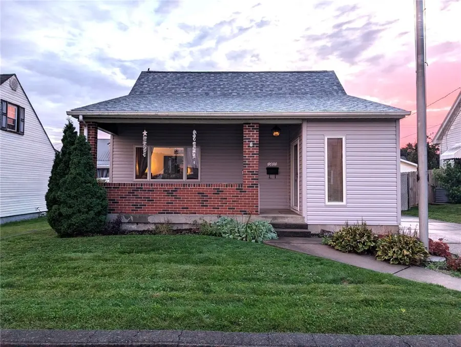 1403 Pennsylvania Avenue, Natrona Heights, PA 15065 - #2