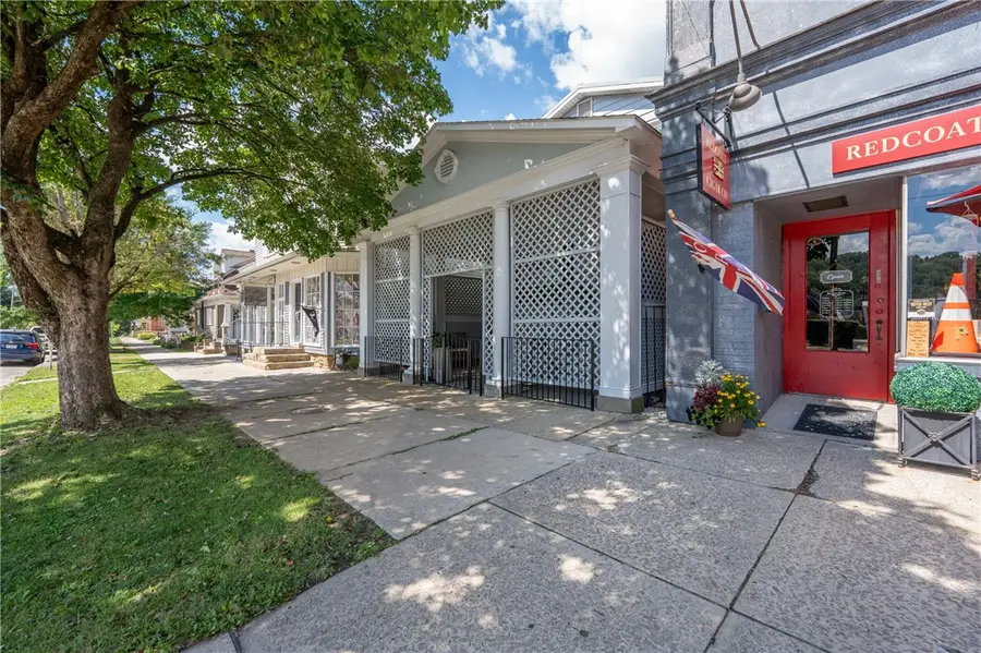 214 W Main Street, Ligonier, PA 15658 - #2