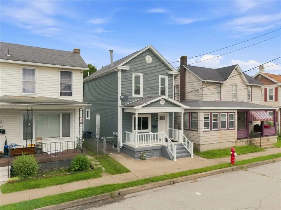 218 Loyalhanna Ave, Latrobe, PA 15650 - #2