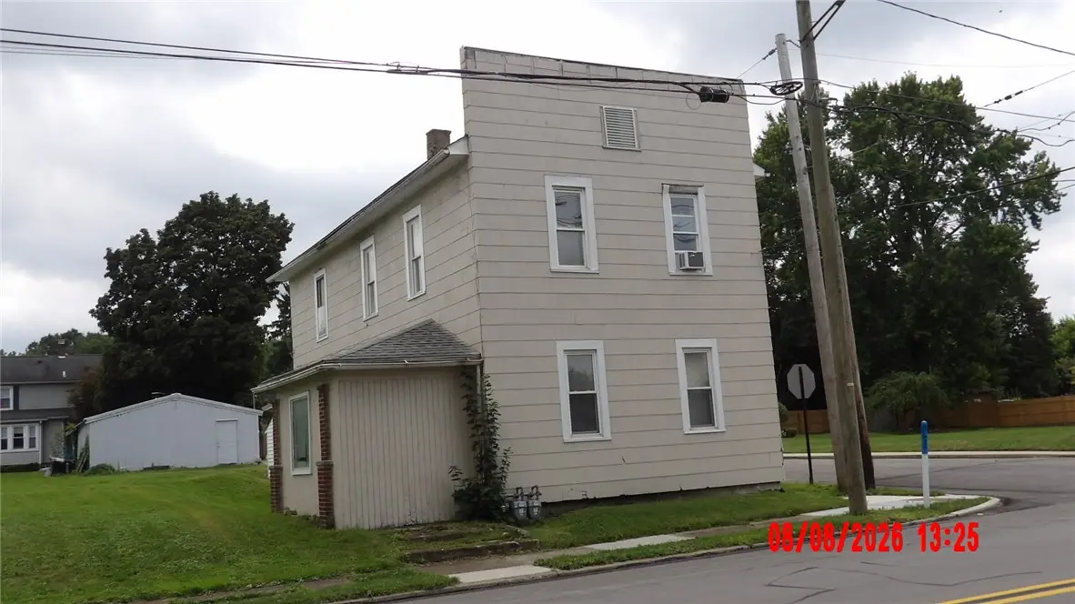 1041 W Ridge Ave, Sharpsville, PA 16150 - #1