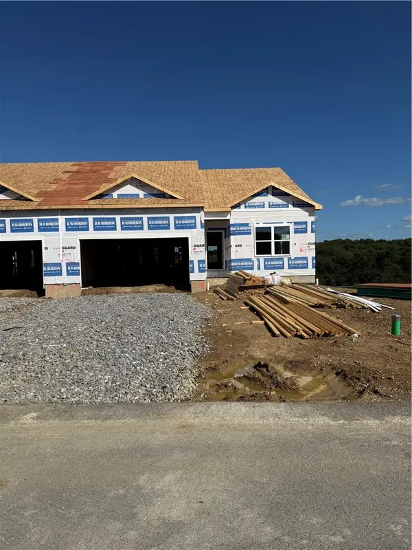 151 Smith Ln, Beaver Falls, PA 15010
