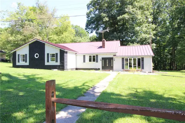 730 Kentuck Rd, Ohiopyle, PA 15470