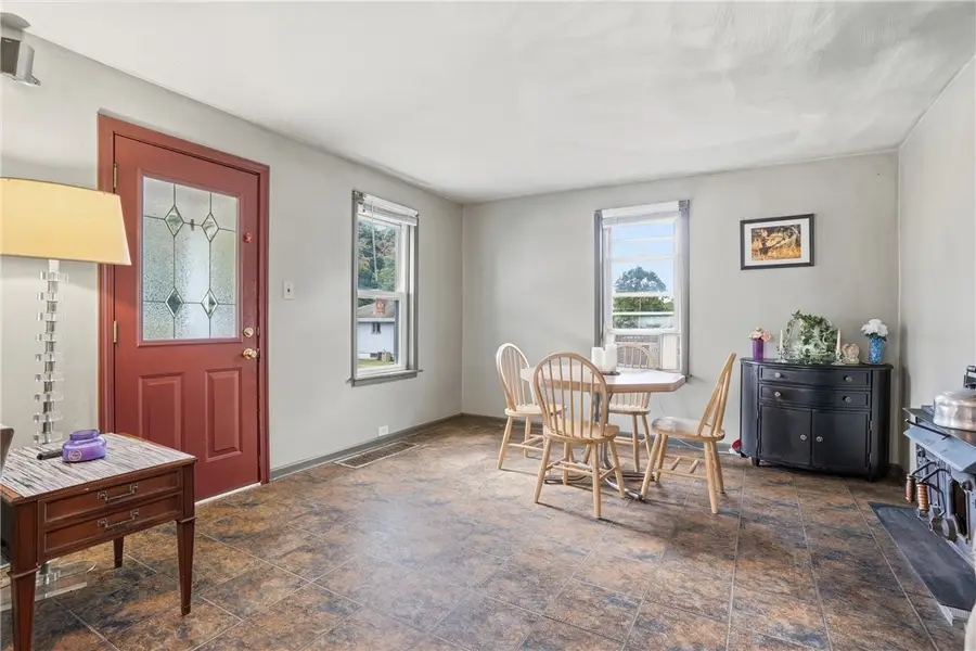 50 Cloverdale Street, Hempfield, PA 15619 - #3