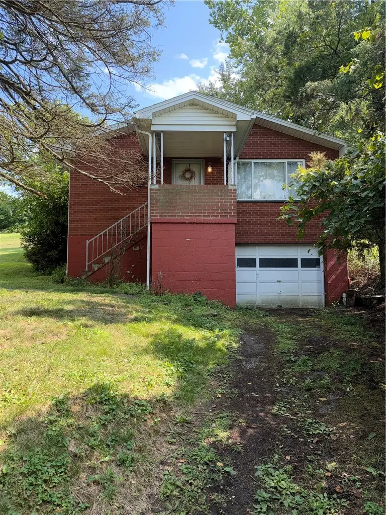 13 Sunset Ln, McKeesport, PA 15133 - #1