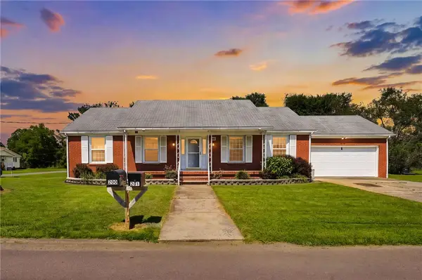 201 Second Avenue, Meyersdale, PA 15552