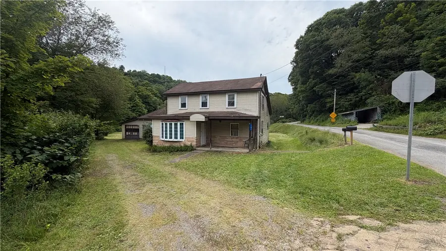 107 Kelly Station Rd, Ford City, PA 16226 - #2