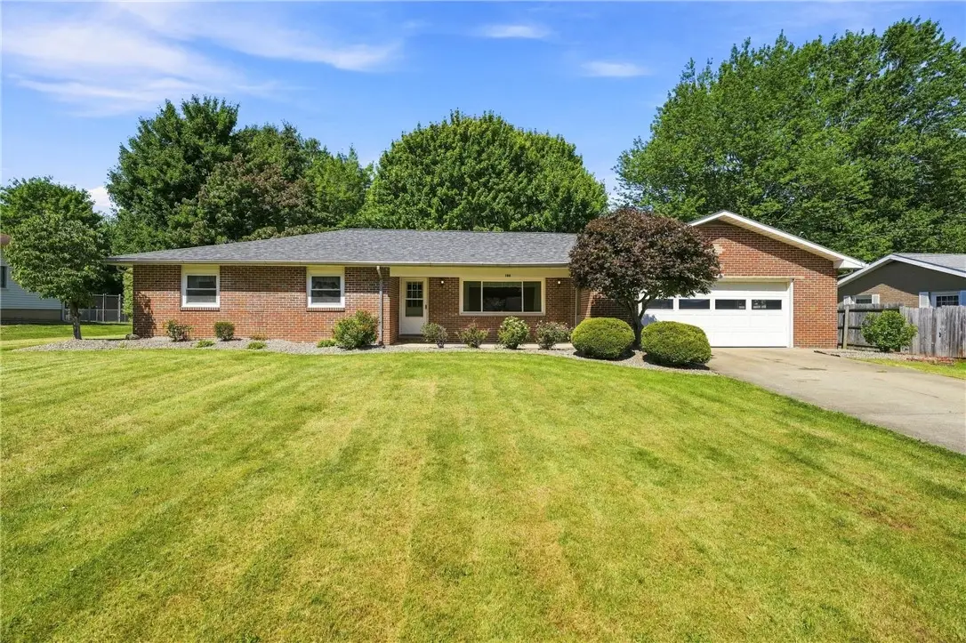 186 Donald Rd, Hermitage, PA 16148 - #1