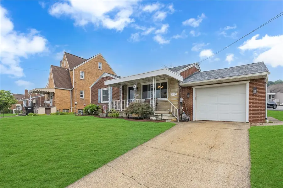 2111 Mclean Street, Aliquippa, PA 15001 - #2