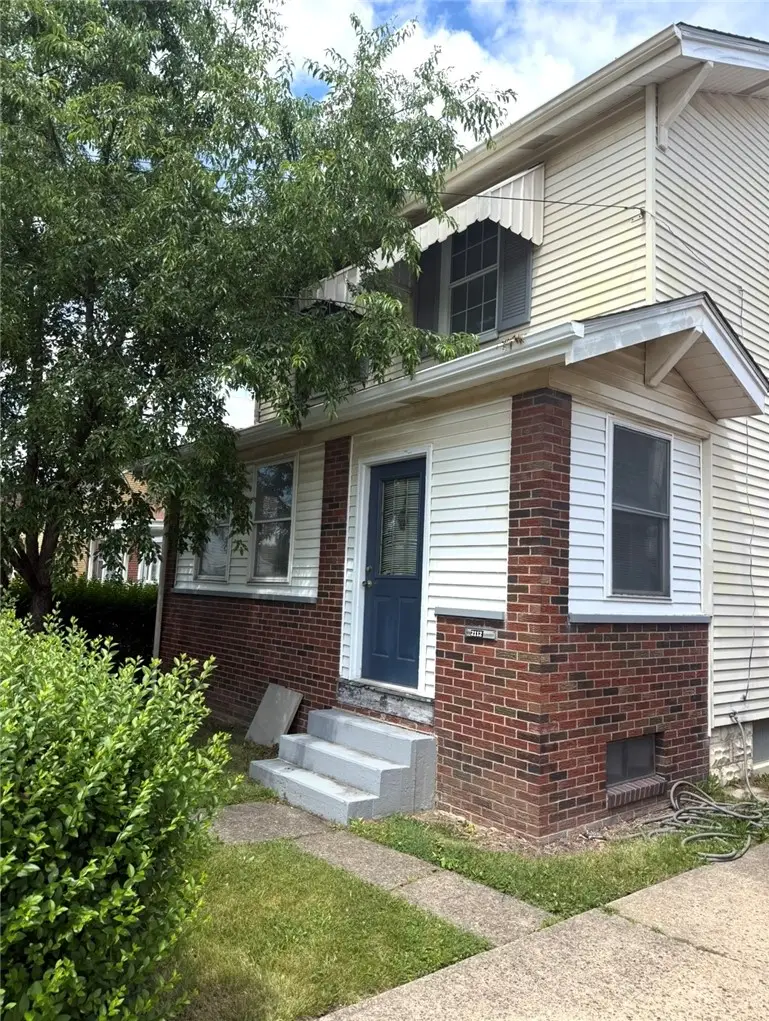 2112 Mcminn St, Aliquippa, PA 15001 - #1