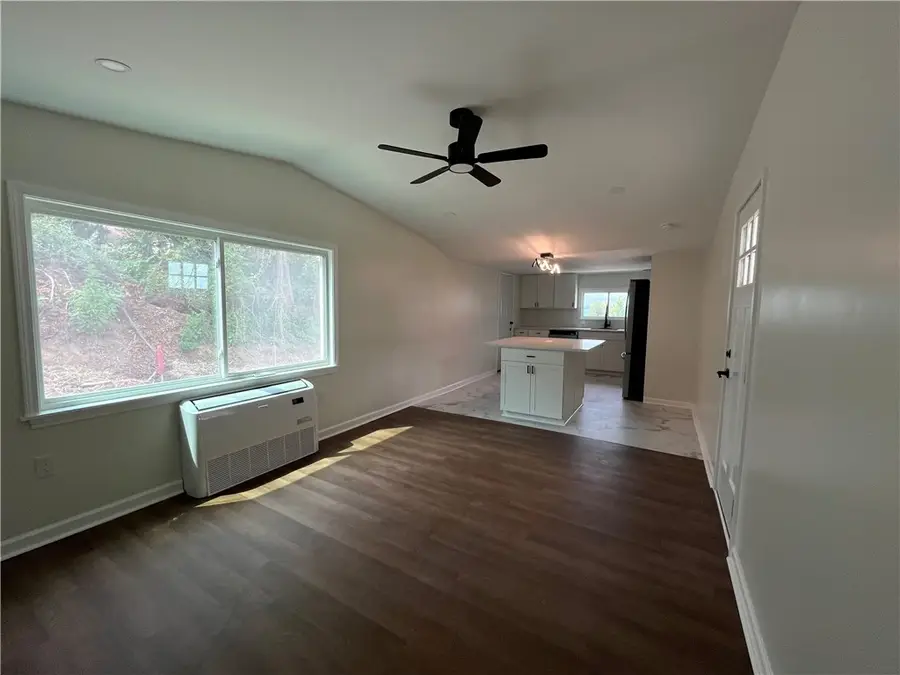 11 E. Amanda Ave, Pittsburgh, PA 15210 - #3