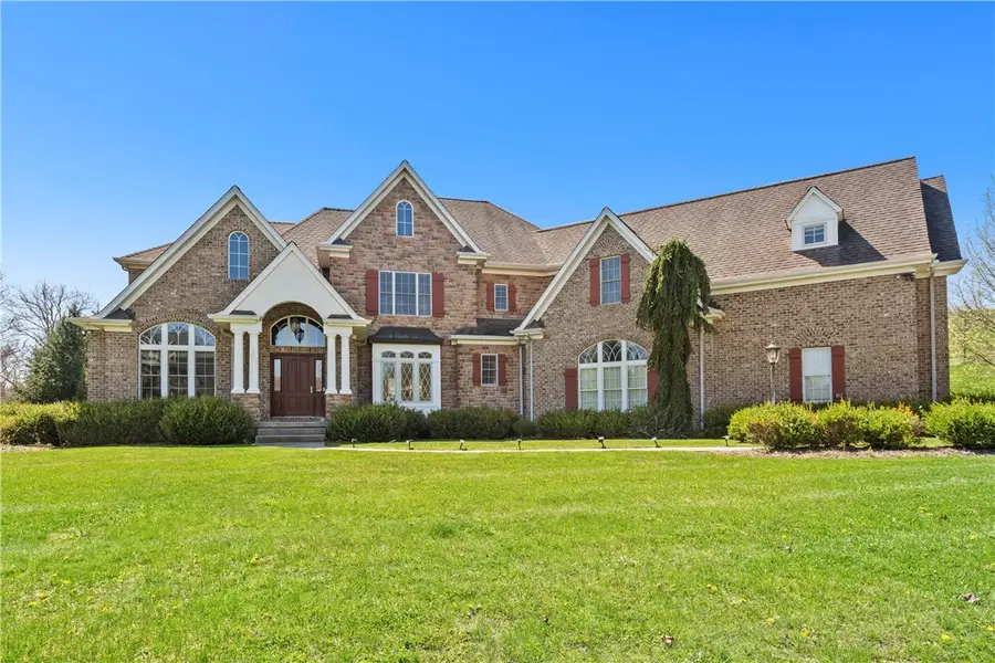 107 Kingston Ave, Cranberry, PA 16066 - #2