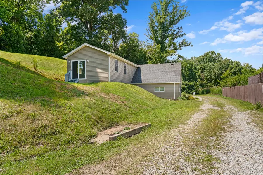 45 Kettle Dr, Washington, PA 15301 - #2