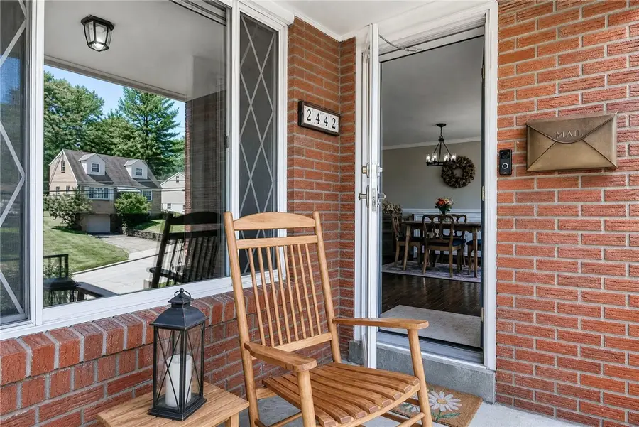 2442 N Meadowcroft Ave, Pittsburgh, PA 15216 - #2