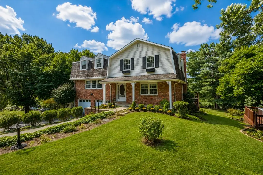 151 Ferndale Ave, Sewickley, PA 15143 - #1