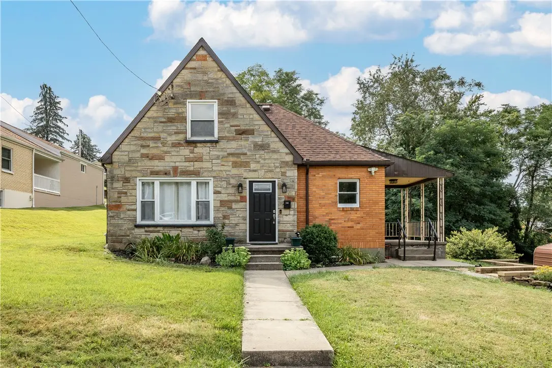709 Center St, Conway, PA 15027 - #1
