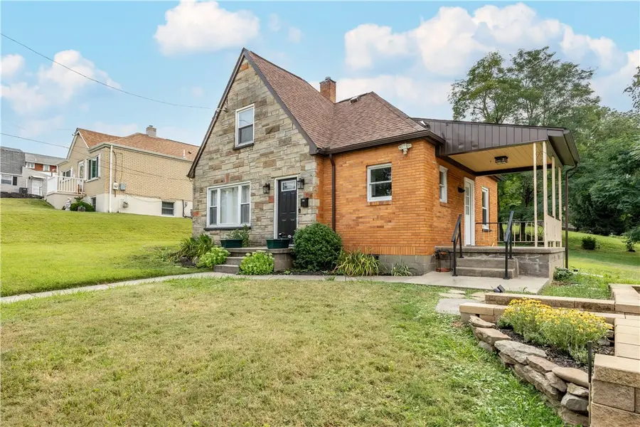 709 Center St, Conway, PA 15027 - #3