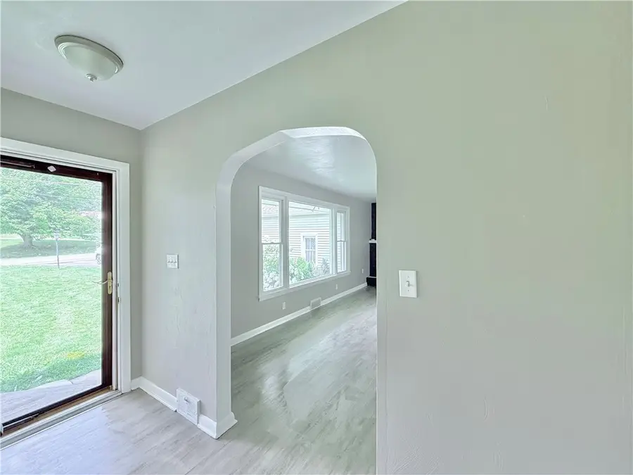 555 Mercer New Wilmington Rd, Mercer, PA 16137 - #2