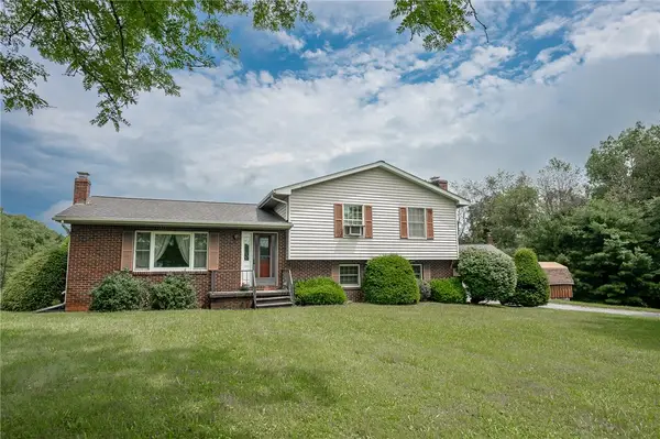 121 Pearl Dr, Shelocta, PA 15774