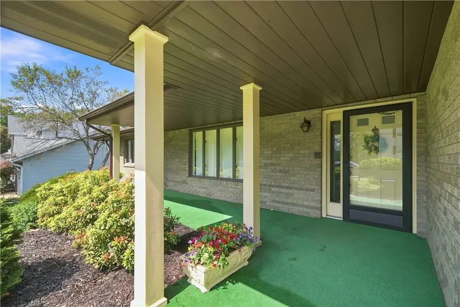 129 Chapel View Drive, Greensburg, PA 15601 - #3