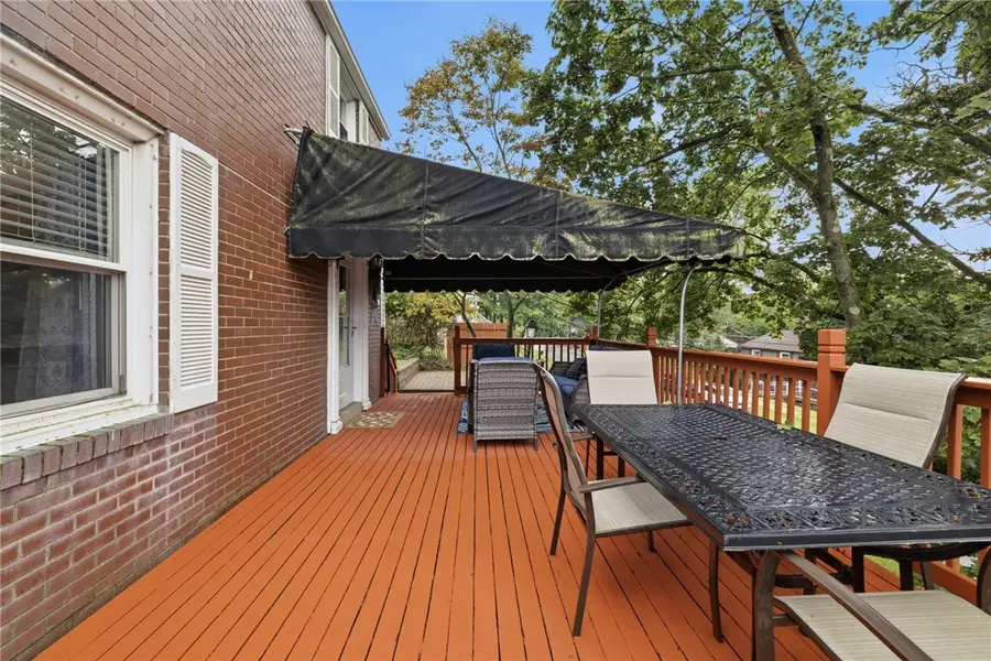 1241 Oakglen St, Pittsburgh, PA 15204 - #2
