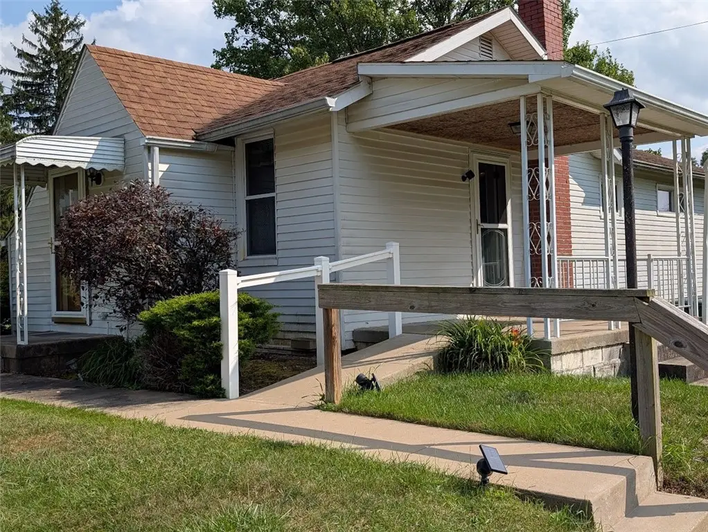 421 New Castle, Butler, PA 16001 - #1