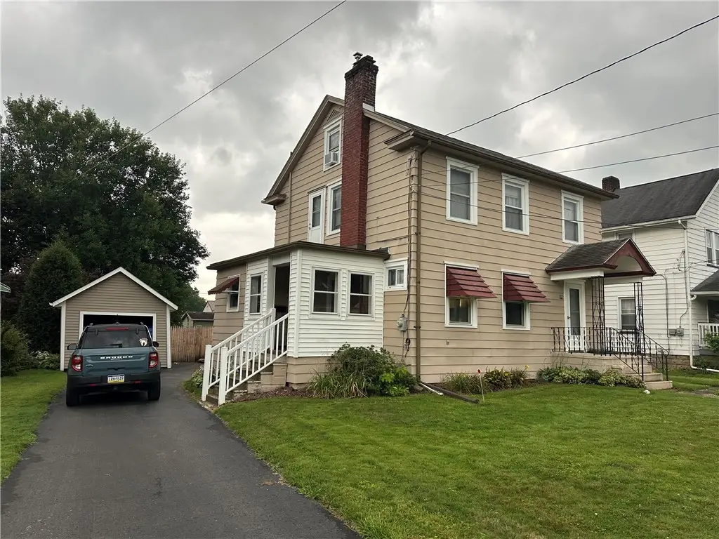 375 Wengler Ave, Sharon, PA 16146 - #1