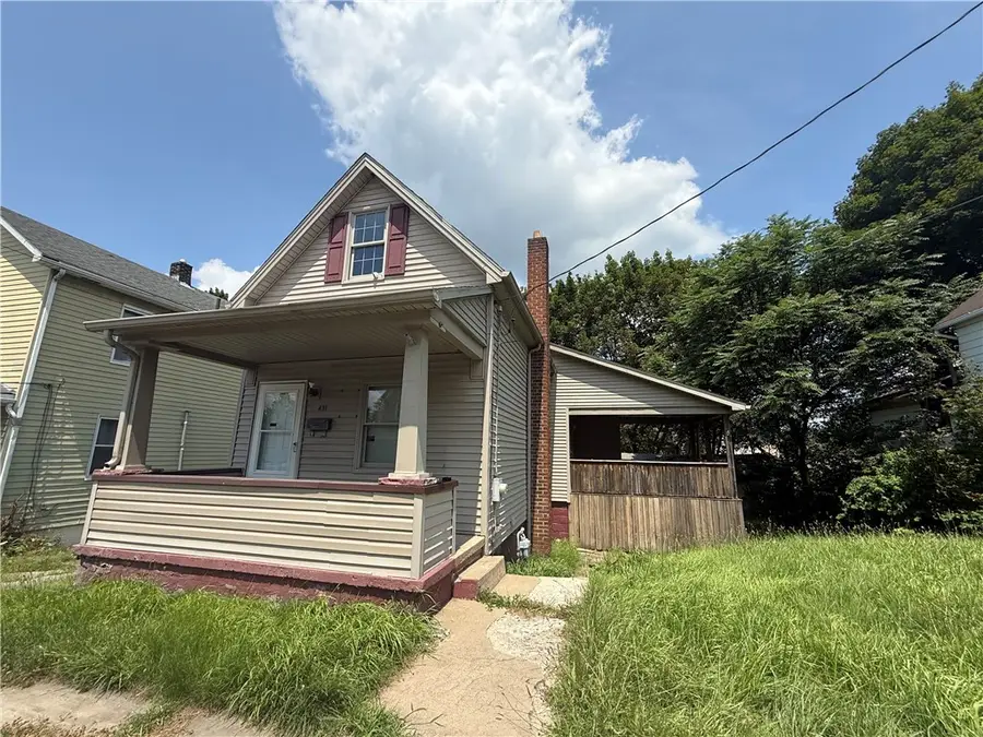 431 Malleable St, Sharon, PA 16146 - #2