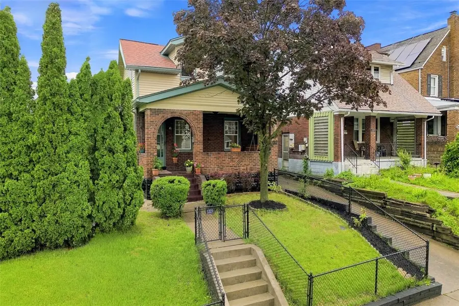 1221 Pocono St, Pittsburgh, PA 15218 - #3