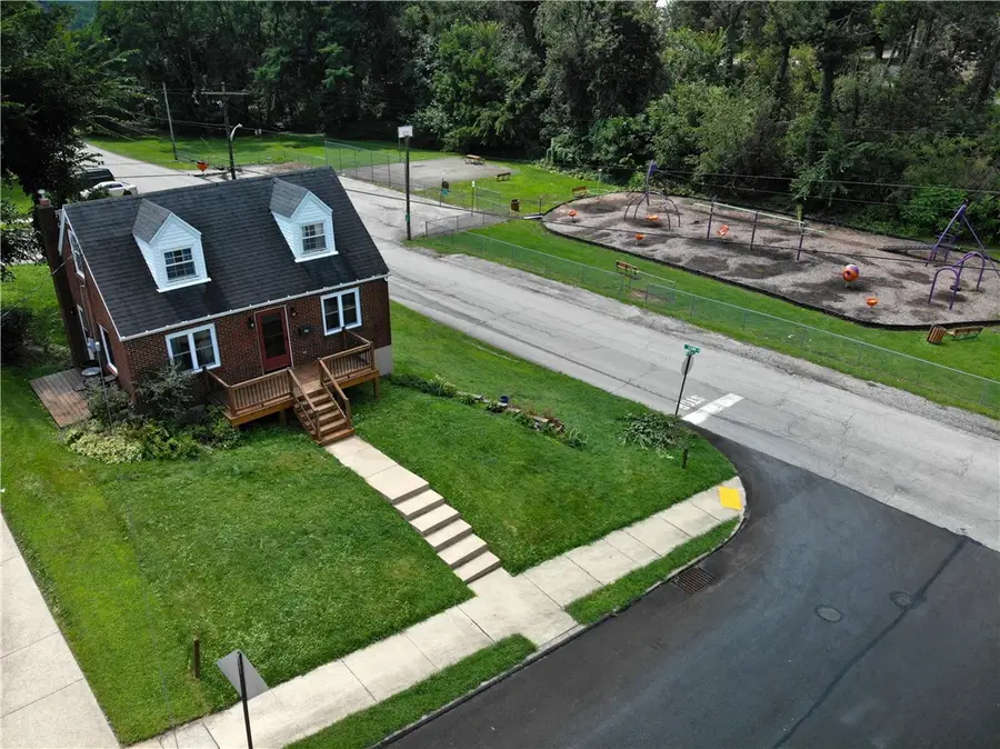 702 Mcarthur, Greensburg, PA 15601 - #3