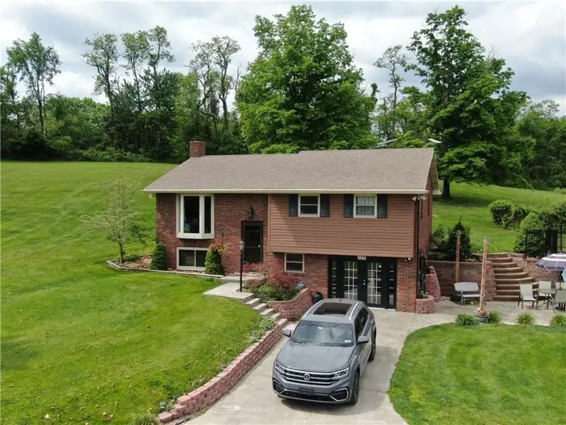 133 Baer Rd, Smock, PA 15480 - #2