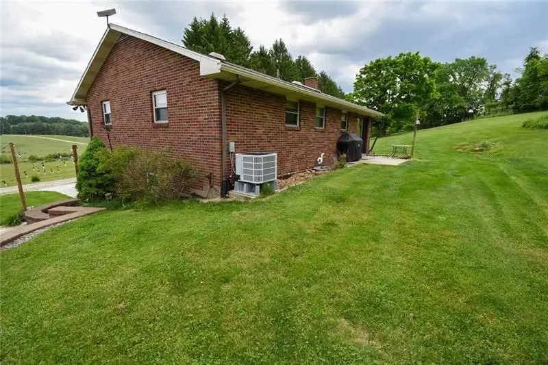 133 Baer Rd, Smock, PA 15480 - #3
