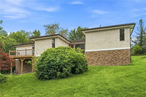 7440 Noblestown Road, Oakdale, PA 15071