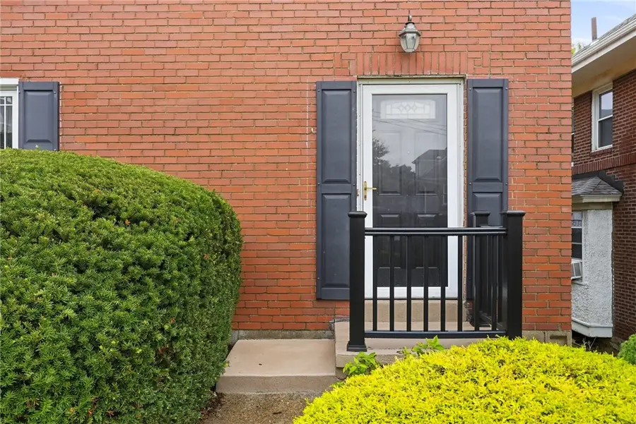 2722 Espy Avenue, Pittsburgh, PA 15216 - #3