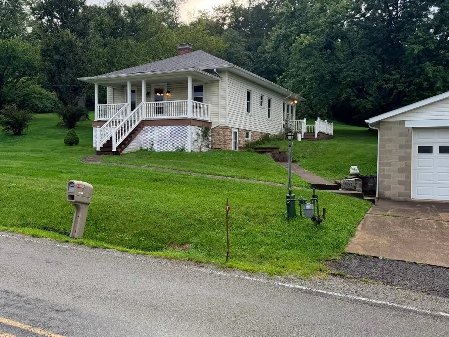 1566 Brush Run Rd, Washington, PA 15301 - #2
