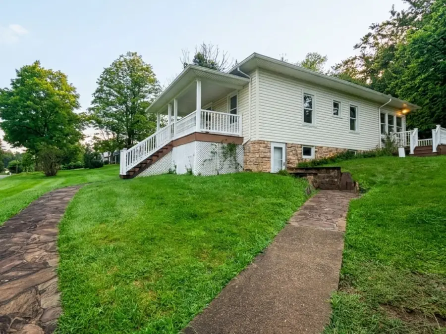1566 Brush Run Rd, Washington, PA 15301 - #3