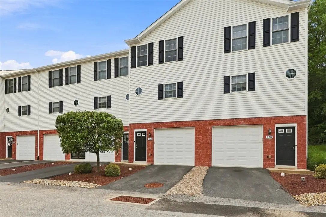 260 Creekview Ln, Oakdale, PA 15071 - #1