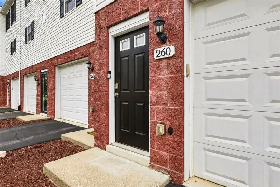 260 Creekview Ln, Oakdale, PA 15071 - #2