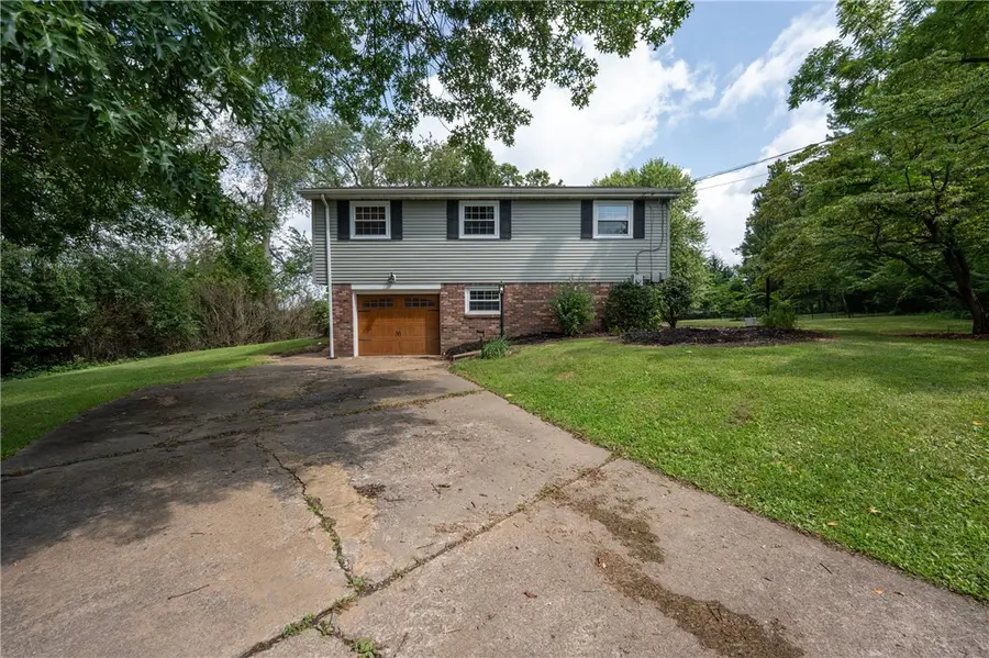 297 Gravel Hill Rd, Latrobe, PA 15650 - #3