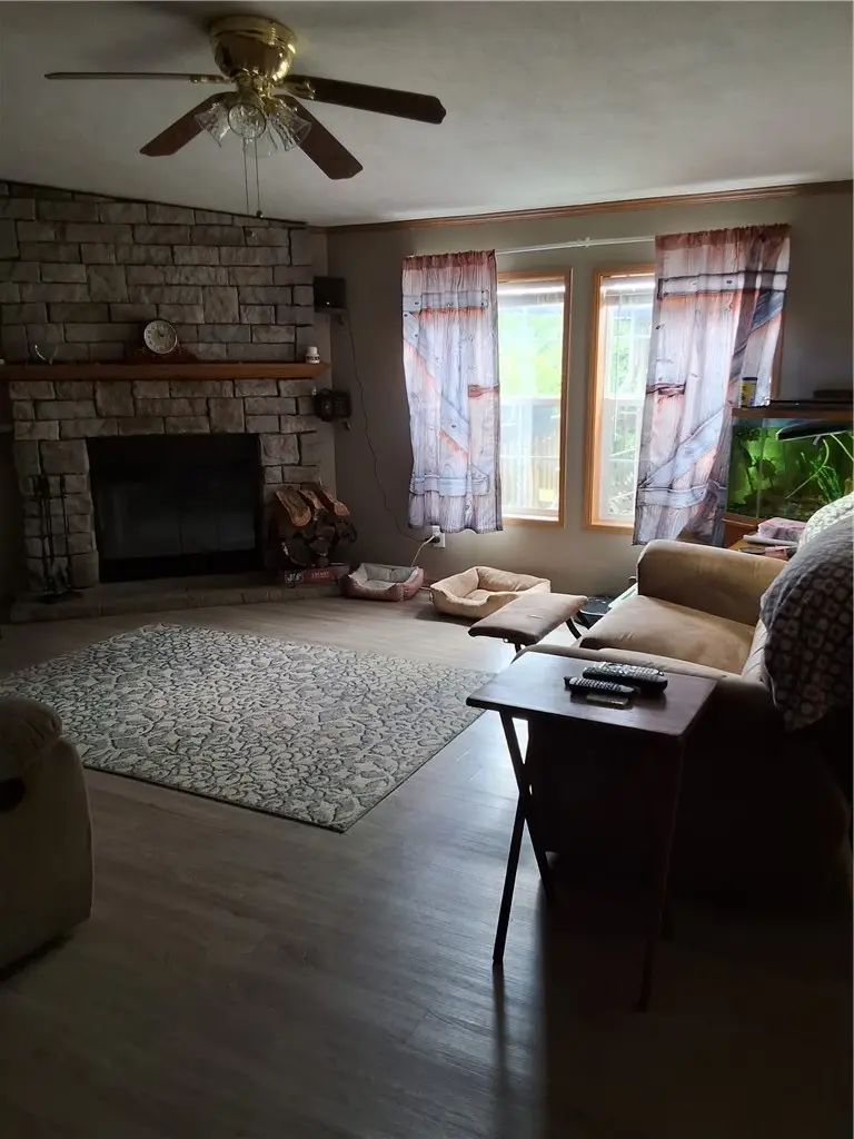 425 Purdy Rd, Burgettstown, PA 15021 - #3