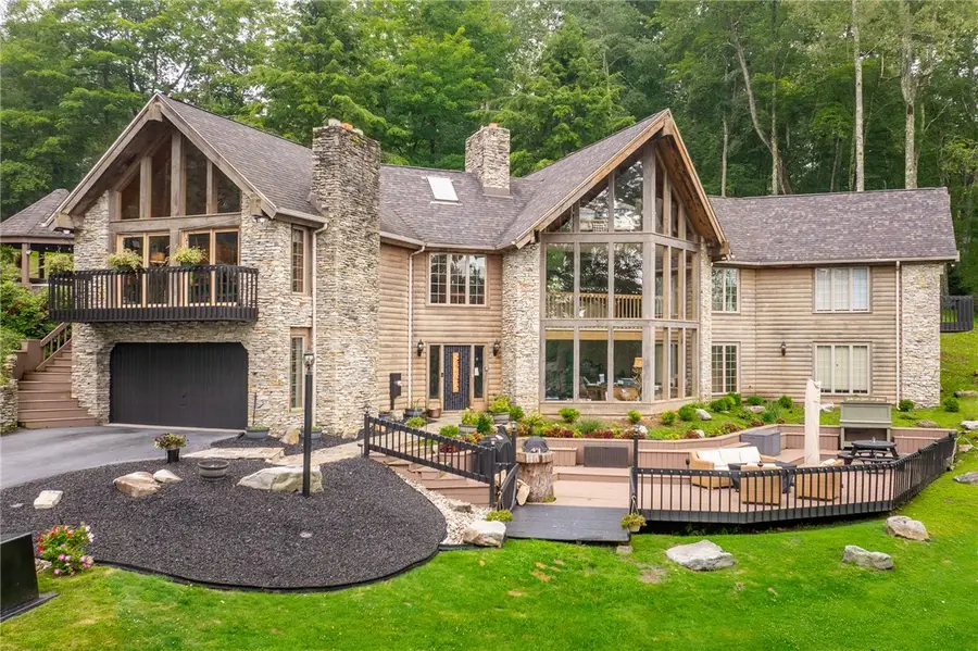 25 Deer Lake Trl, Chalk Hill, PA 15421 - #2