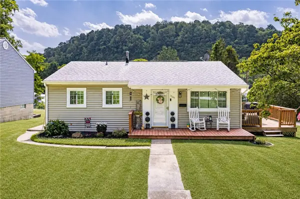 1545 Saxonburg Rd, Natrona Heights, PA 15065