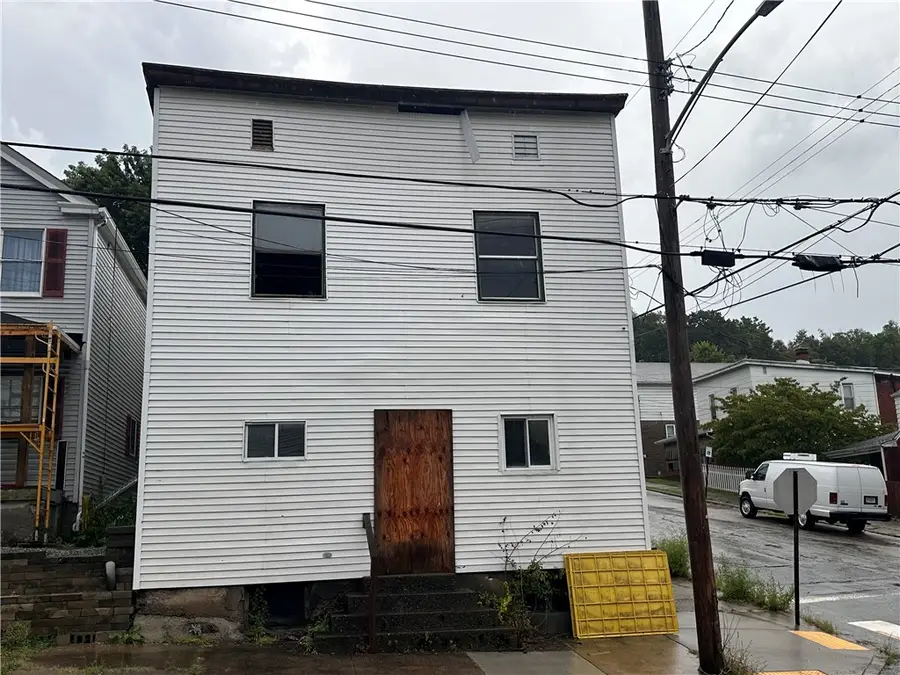 743 Indiana Ave, Glassport, PA 15045 - #2