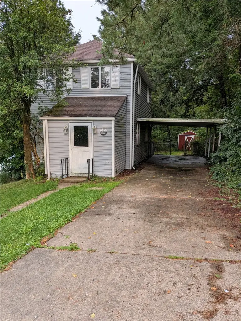 733 East Dr, Clairton, PA 15025 - #1