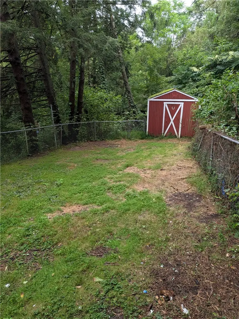 733 East Dr, Clairton, PA 15025 - #2