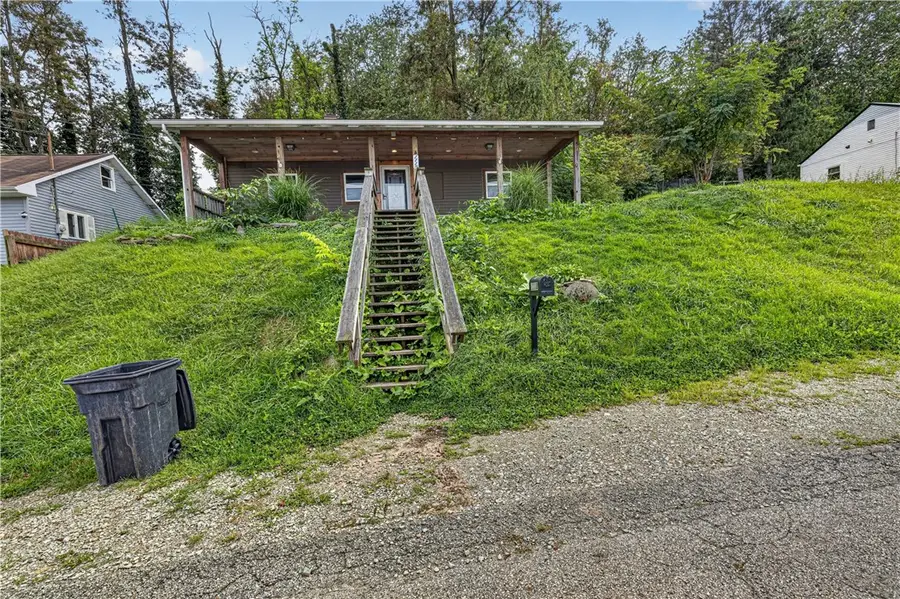 1118 Woodland Ave, Port Vue, PA 15133 - #2