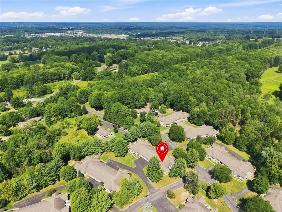 85 Stone Ridge Blvd, Hermitage, PA 16148 - #3